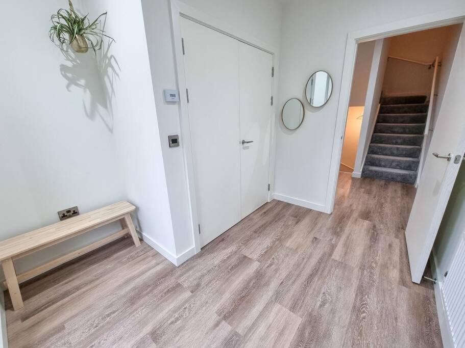 Stunning 4-Bedroom Townhouse With Free Parking Manchester Exterior foto