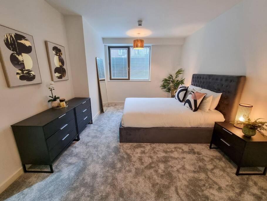 Stunning 4-Bedroom Townhouse With Free Parking Manchester Exterior foto