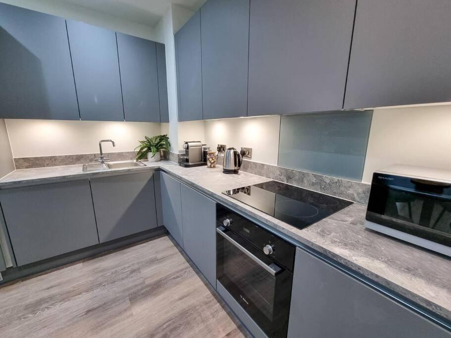 Stunning 4-Bedroom Townhouse With Free Parking Manchester Exterior foto